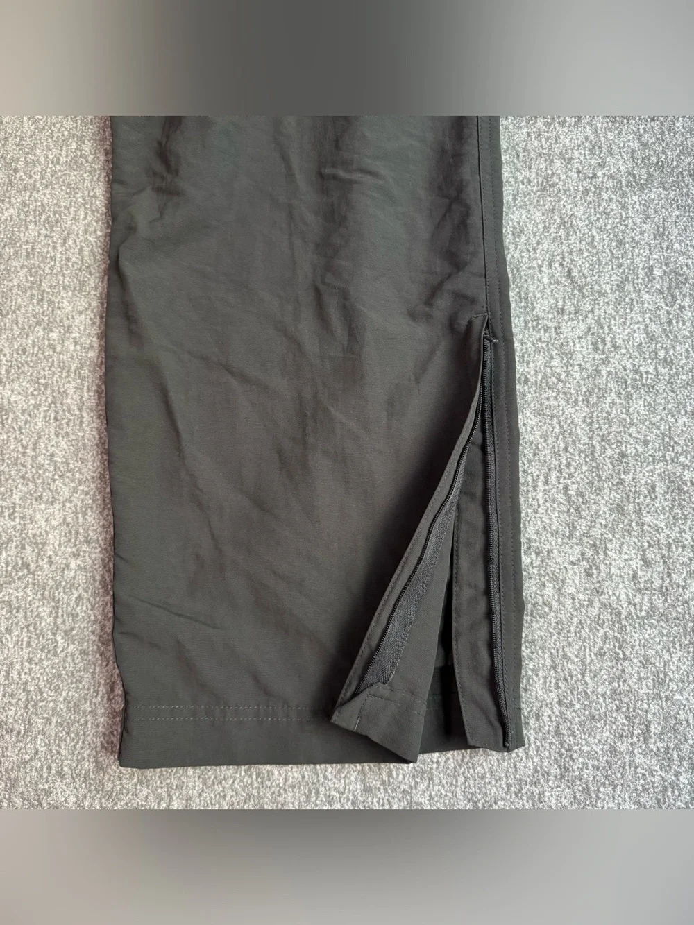 North Face Paramount Peak Convertible Cargo Pants/Shorts Mens XL Dark Grey A146